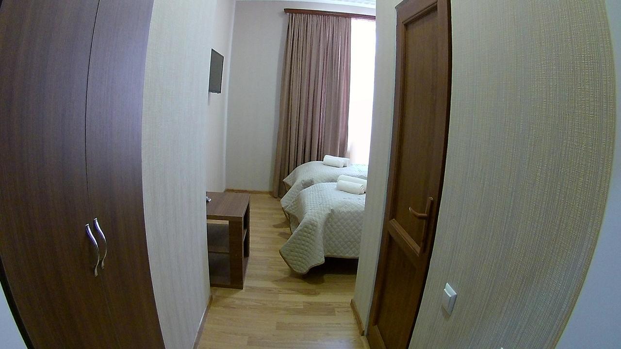 Canyon Hotel Khidi Екстериор снимка