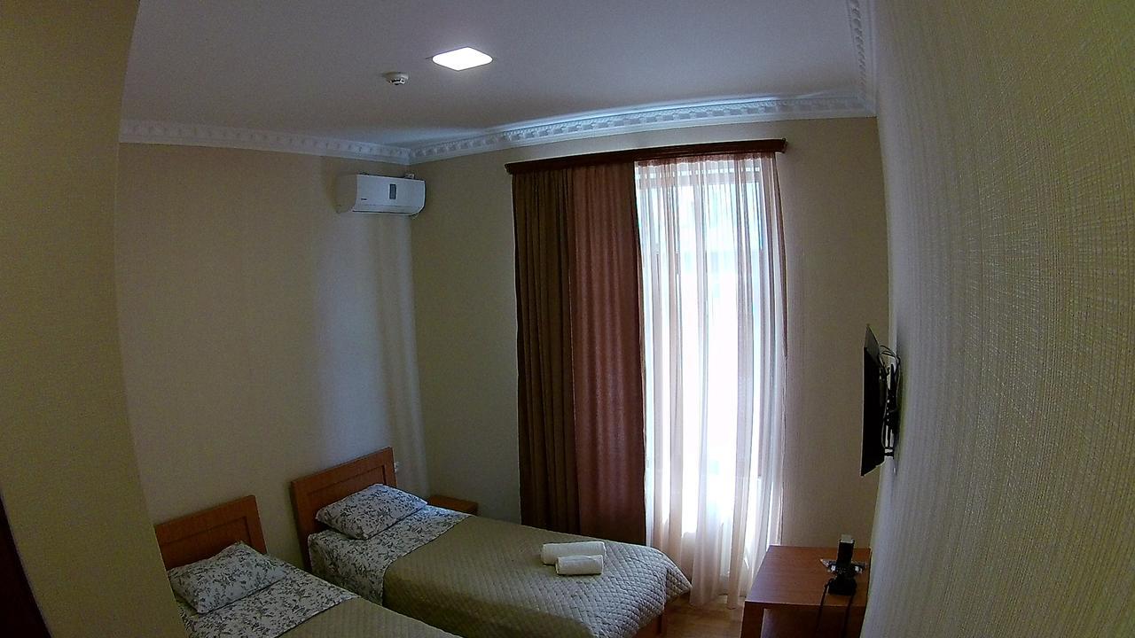 Canyon Hotel Khidi Екстериор снимка