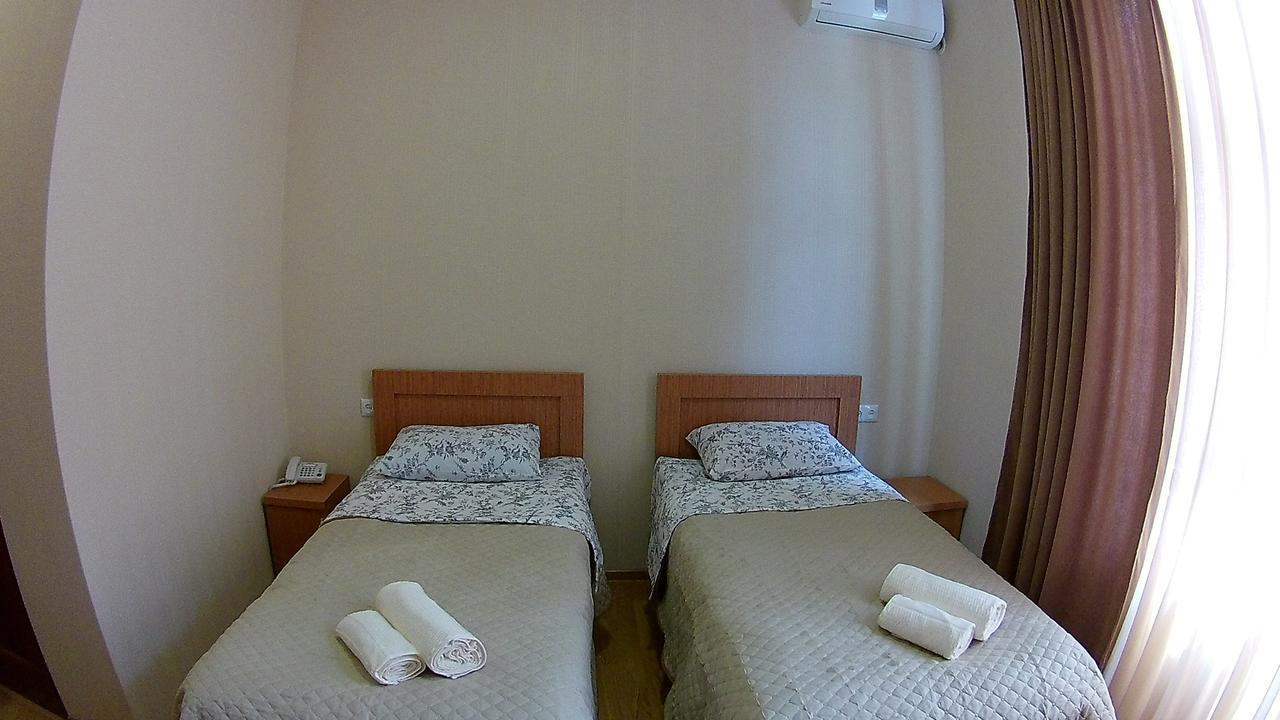 Canyon Hotel Khidi Екстериор снимка