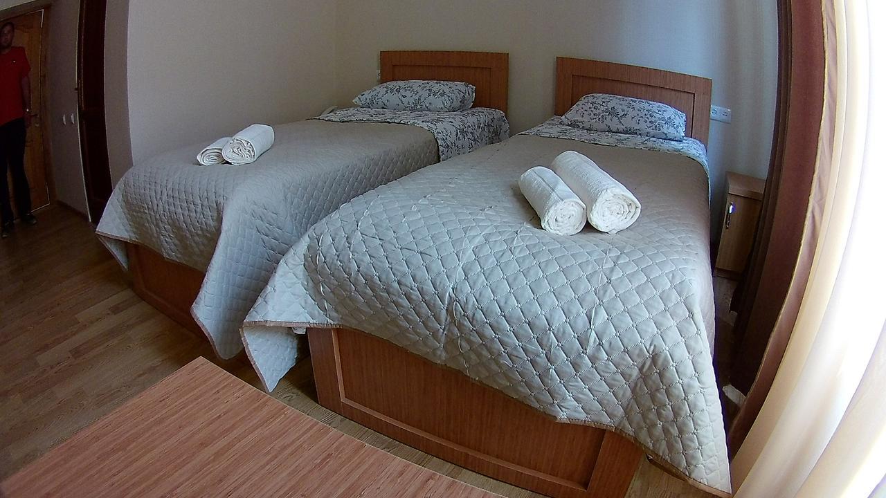 Canyon Hotel Khidi Екстериор снимка