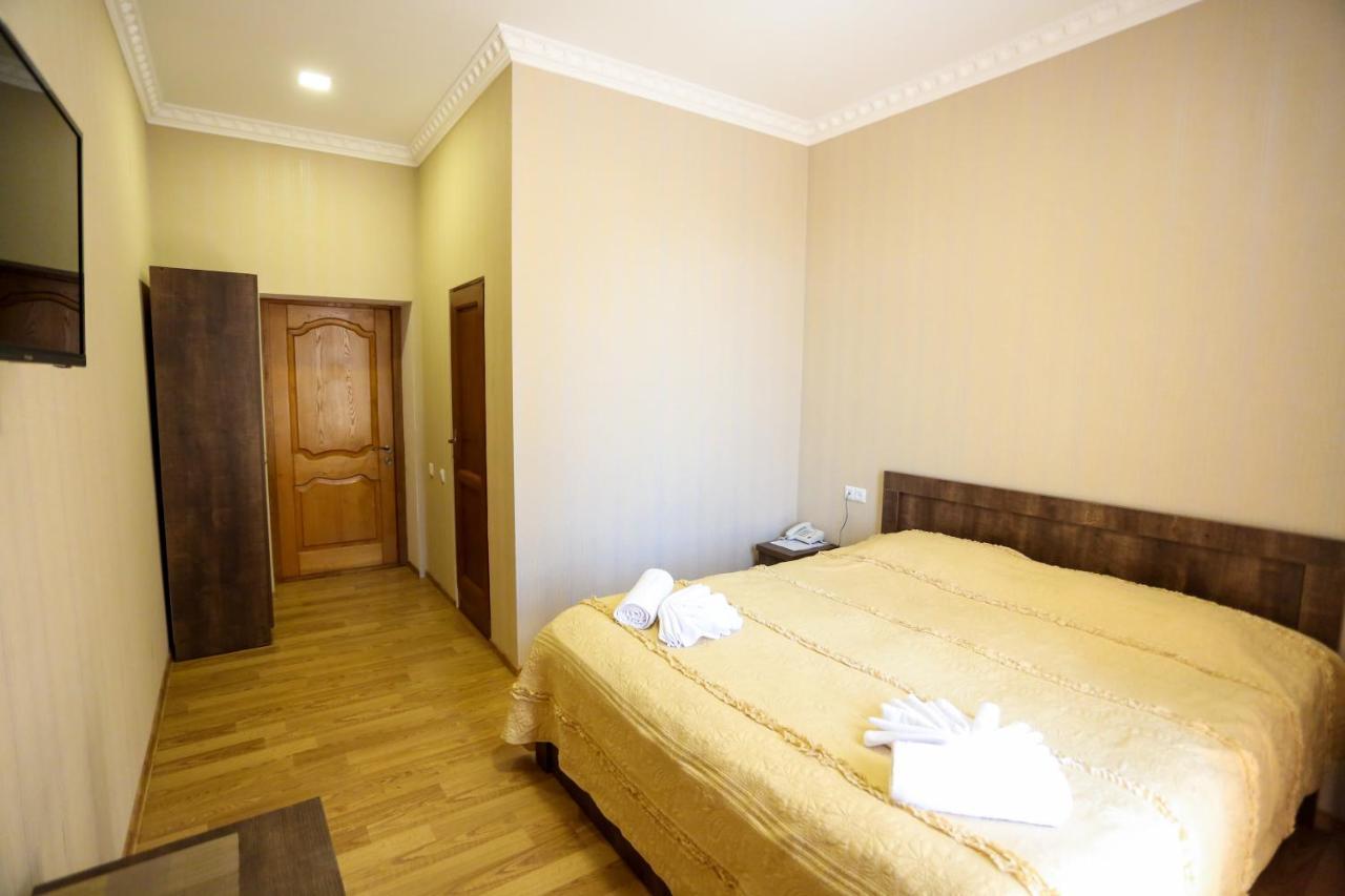 Canyon Hotel Khidi Екстериор снимка
