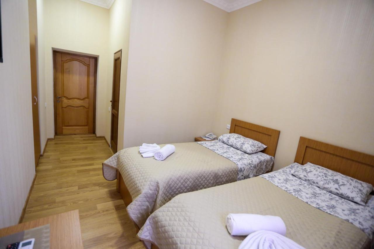 Canyon Hotel Khidi Екстериор снимка