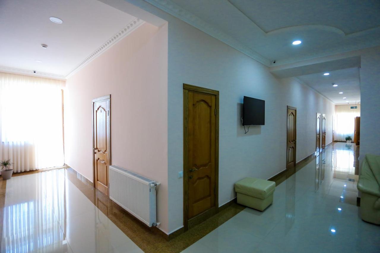 Canyon Hotel Khidi Екстериор снимка