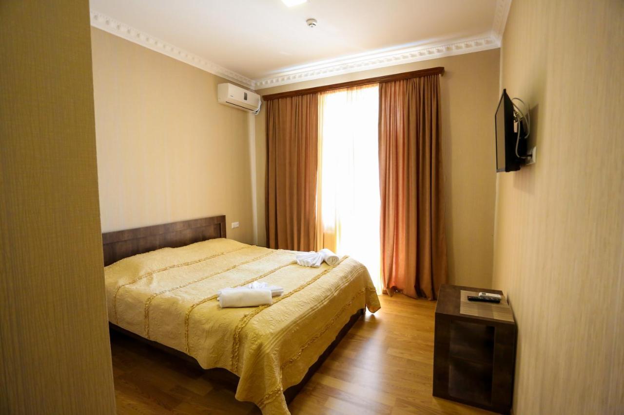 Canyon Hotel Khidi Екстериор снимка